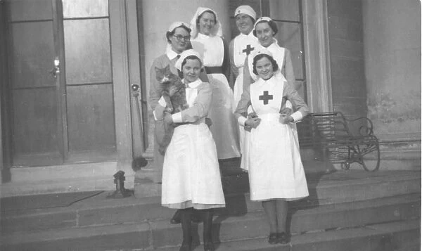 Six nurses and cat, Montgomery House, Mauchline