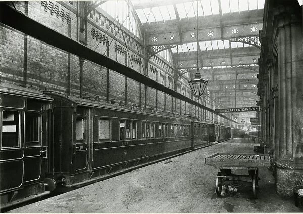 Fleetwood station, London & North Western Railway and Lancashire & Yorkshire Railway, about 1900