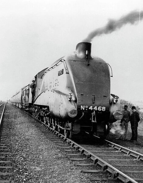 Mallard 4-6-2 steam locomotive no 4468, 3 July 1938