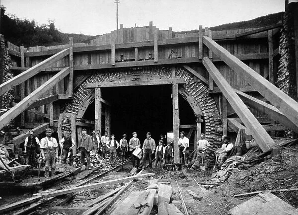 Reconstructing Gills Corner tunnel, 1892