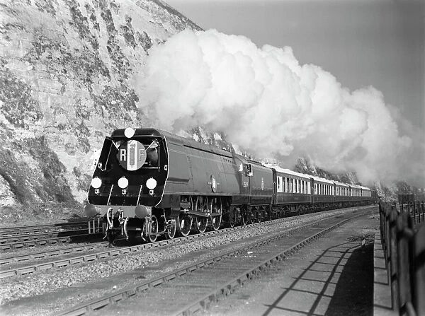 Southern Railway (SR) MN Pacific no. 35019 French Lines at Dover. (P. Ransome Wallis