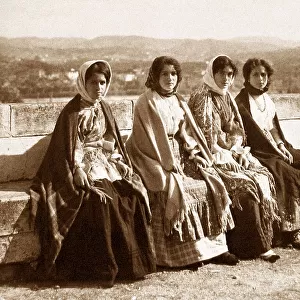 Coimbra girls, Portugal