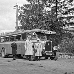 Glasgow to Oban bus, with crew and passengers