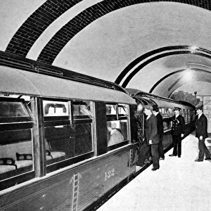 The tube railway form Charing Cross to Hampsted. Platform at