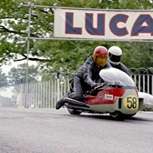 Ian McDonald & Phil Godfrey (Weslake) 1974 750 Sidecar TT
