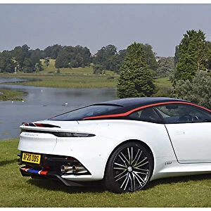 Aston Martin DBS Superleggera Coupe 2021 White red accents