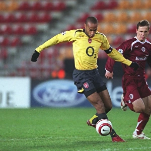Thierry Henry: Arsenal's Record-Breaking Goalscorer - 2nd Goal Against Sparta Prague (186 Goals)