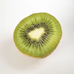 Sliced kiwi fruit, close-up
