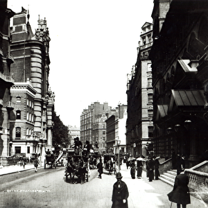 Victoria Street, London, c. 1890 (b / w photo)