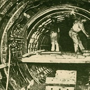 Enlarging Tunnels on the City and South London Railway, Shoowing New and Old Diameters, 1930
