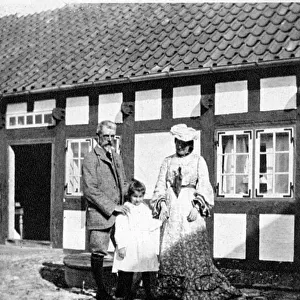 Professor Tuxen and his family, Skagen, Denmark, 1908. Artist: Queen Alexandra